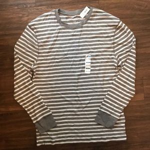 Men’s striped long sleeve shirt
